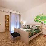 Borgo Trento Home, Vicinissimo Ospedale Borgo Trento E Centro Storico Holiday home