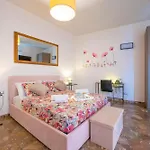 Borgo Trento Home, Vicinissimo Ospedale Borgo Trento E Centro Storico